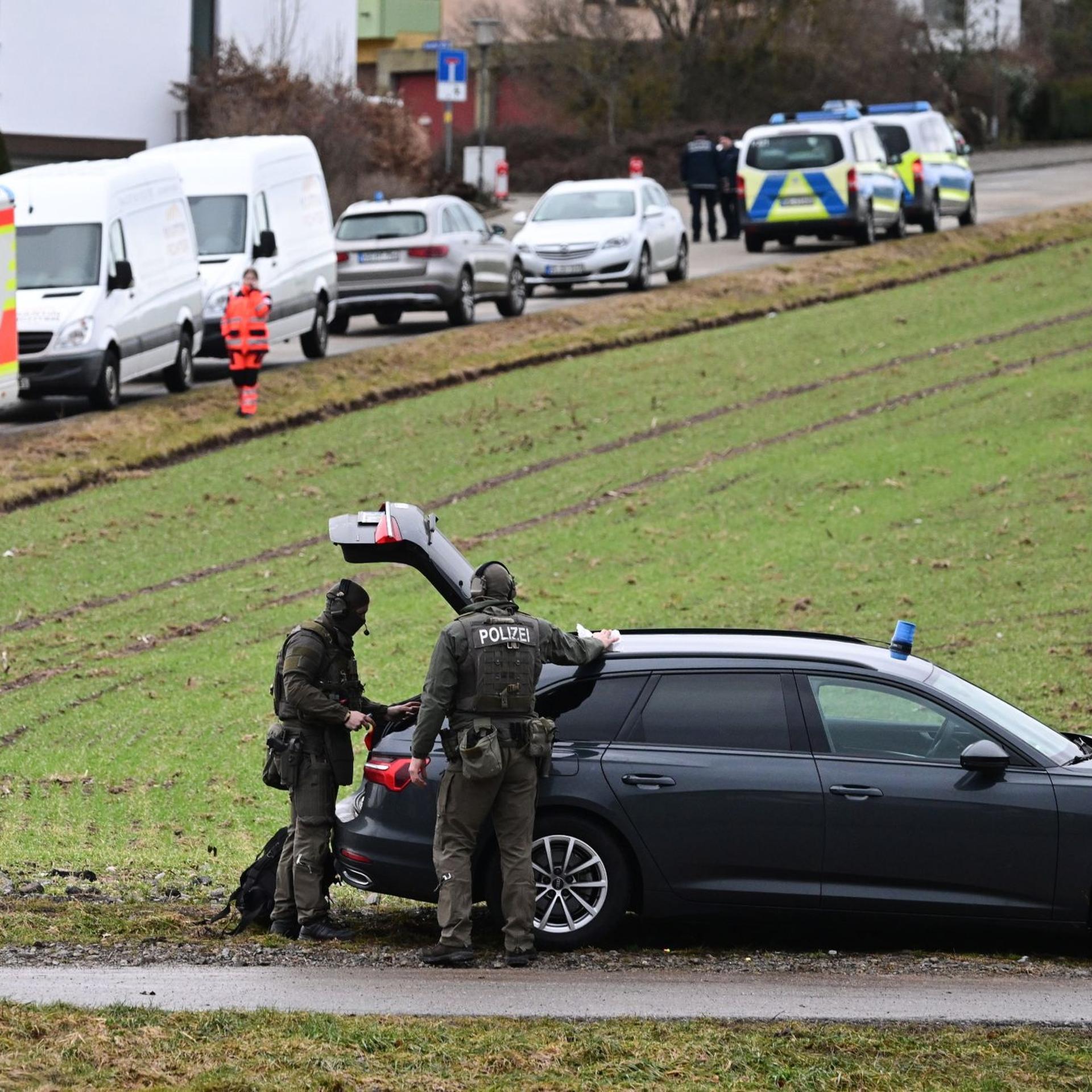 Einsatz Bei Zwangsräumung Beendet: Verdächtiger Ergibt Sich | Aachener ...